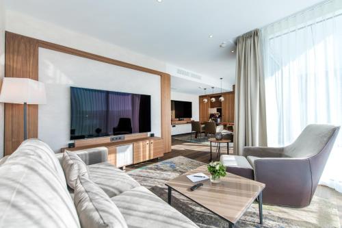 Executive Suite