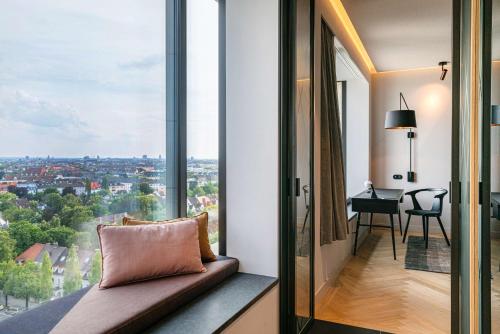 Suite with view