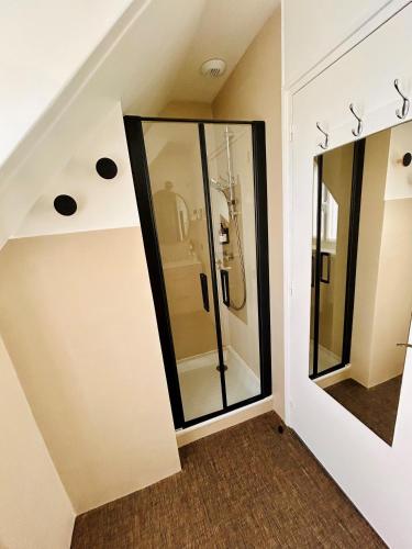 Triple Room with Courtyard View