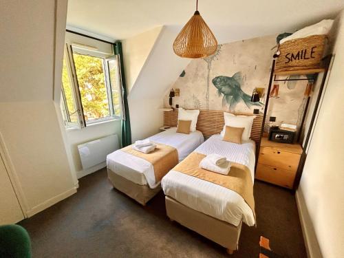 Twin Room - Courtyard View