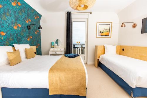 Triple room with balcony sea-view