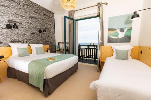 Triple room with balcony sea-view