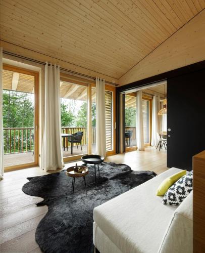 Apartment with Lake View - Building AlpenChalet
