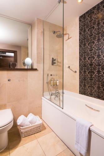 Luxury Suite