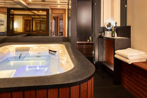 Prestige Suite (4 Adults)