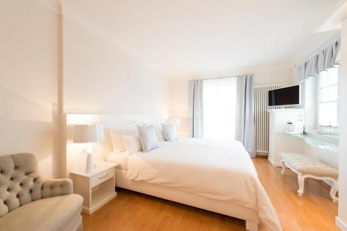 Double Room with Lake View