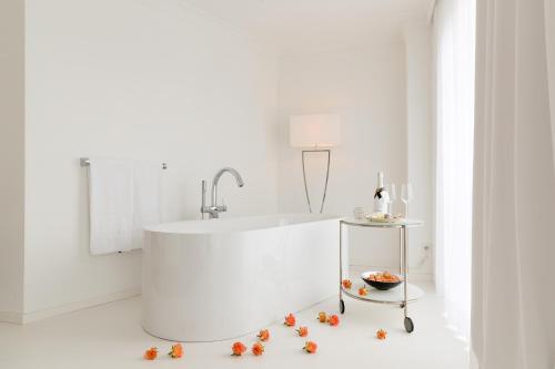 Junior Suite (2 Adults)