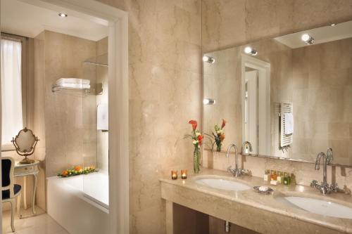 Junior Suite Palace with Lake View