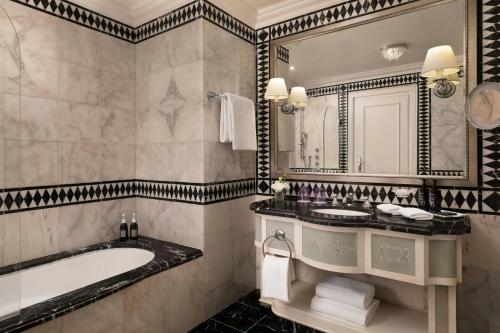 Deluxe, Guest room, 1 King