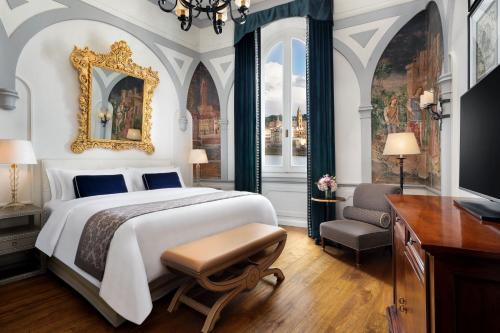 Deluxe King Suite with River View 