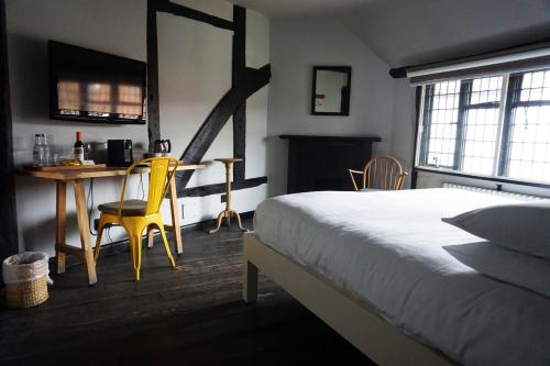Standard  Double Room - Main Inn