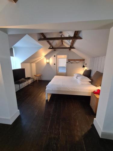 Superior Double Room - Main Inn