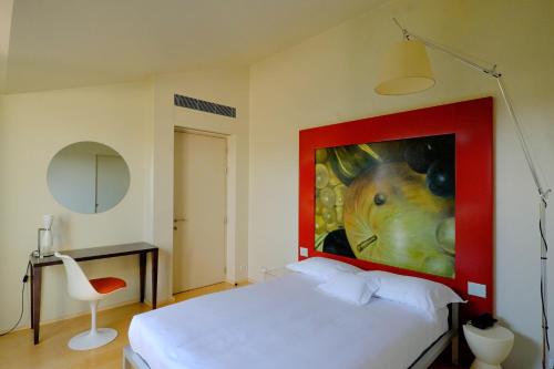 Deluxe Single Room with Small Double Bed
