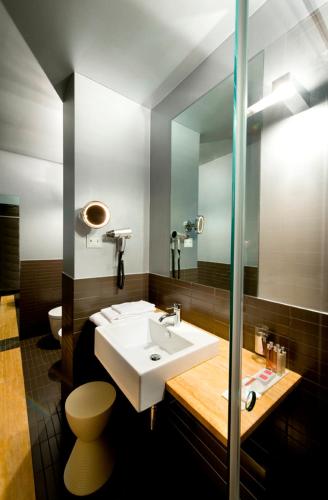 Deluxe Single Room with Small Double Bed