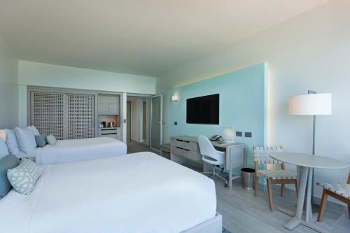 Ocean View Room- 2 Double Beds