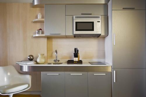 City View 1 Bedroom Suite, 2 Double beds, Sofa bed, Balcony