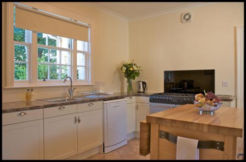 Colonel's 4 bedroom House 