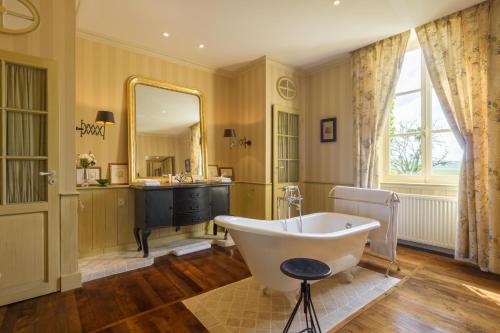 Prestige Room 