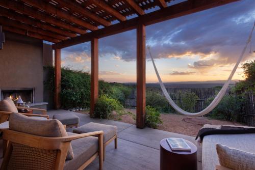 One Bedroom Encantado King Suite