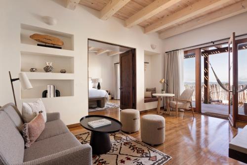 One Bedroom Encantado King Suite - Accessible