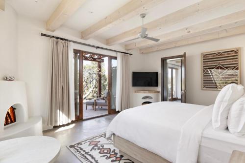 Two-Bedroom Interconnecting Deluxe - Accessible