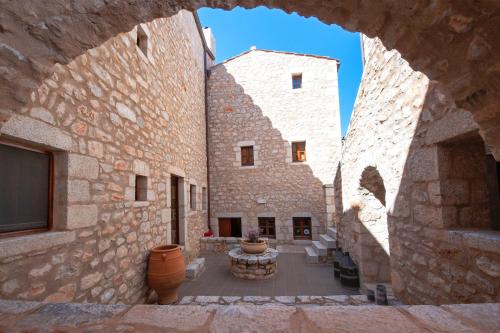 Classic Courtyard View