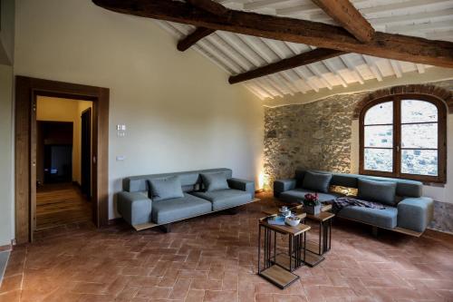 Five-Bedroom Apartment - Annex