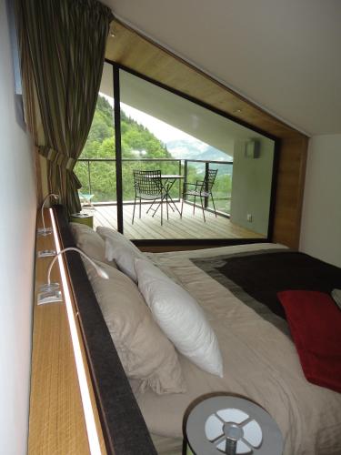 Family Room (2 adults + 2 children)