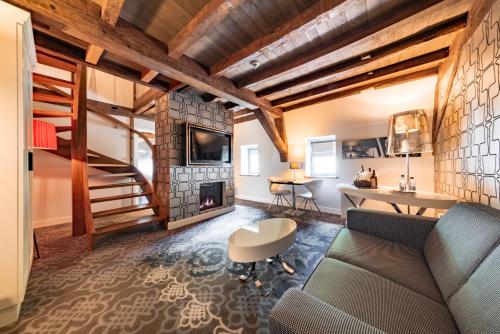 Duplex Suite