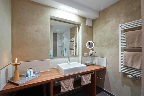 Deluxe Double Room without Air Conditioning