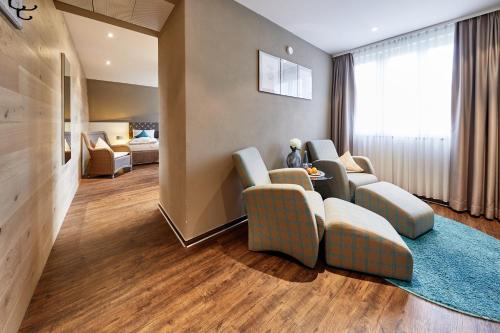 Suite Deluxe with Air Conditioning 