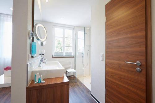 Suite Deluxe with Air Conditioning 