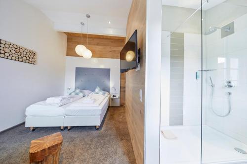 Classic Double Room - with Air Conditioning