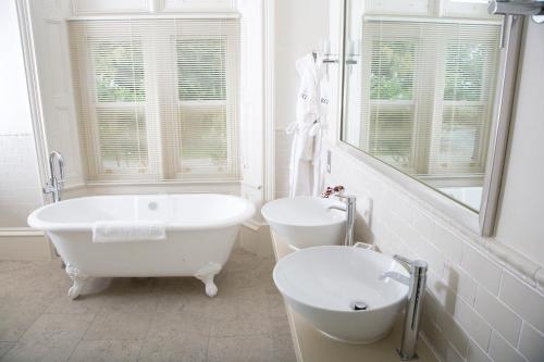 Kentisbury Suite 