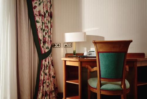 Suite Type 4 - with Vineyard View