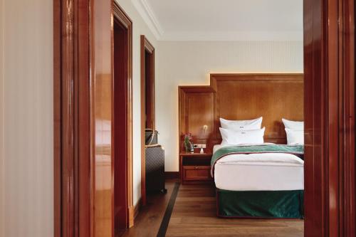 Luxury Suite with Valley View