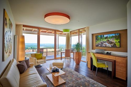 Corner Suite