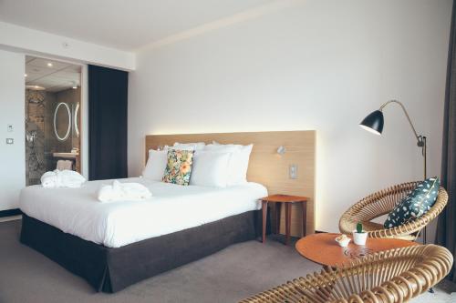 Superior Suite with Lake View- Tribu (Two Adjacent Rooms)