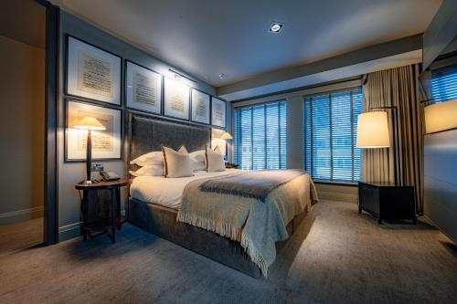 Signature Suite