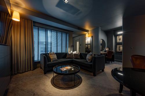 Signature Suite