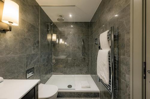 Signature Suite