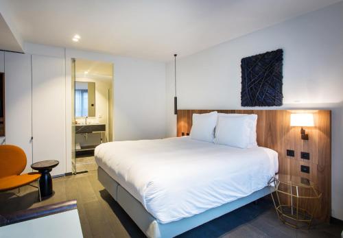 Deluxe Double or Twin Room with Balcony