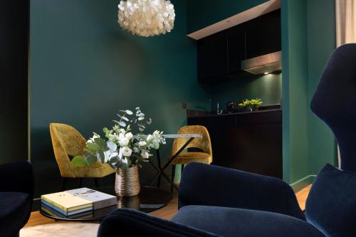 Signature Suite
