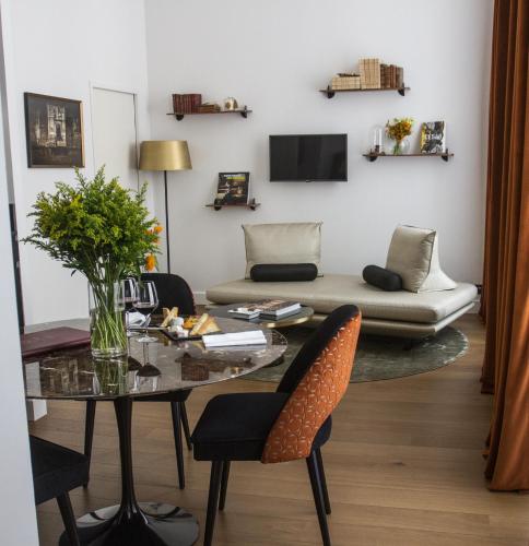 Prestige Suite