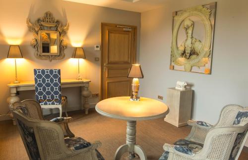 One-Bedroom Suite Rymska