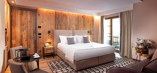 Junior Suite (2 Adults + 1 Child)