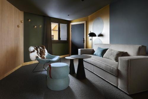 Standard Double Suite