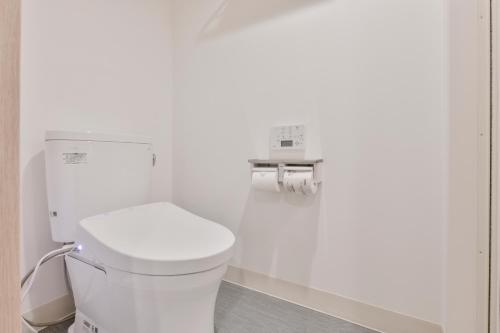 Adjoining Double Room with Shower Booth - Non-Smoking
