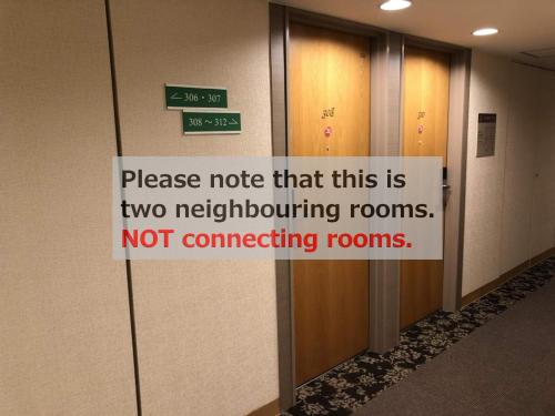 Adjoining Moderate Twin Room - Non-Smoking