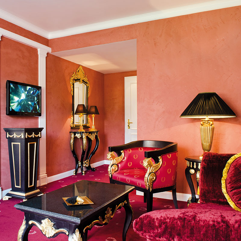 Roman Suite